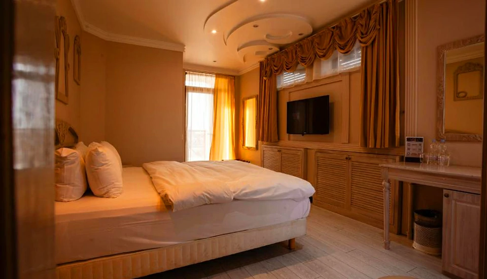 هتل پیازا بوتیک باتومی